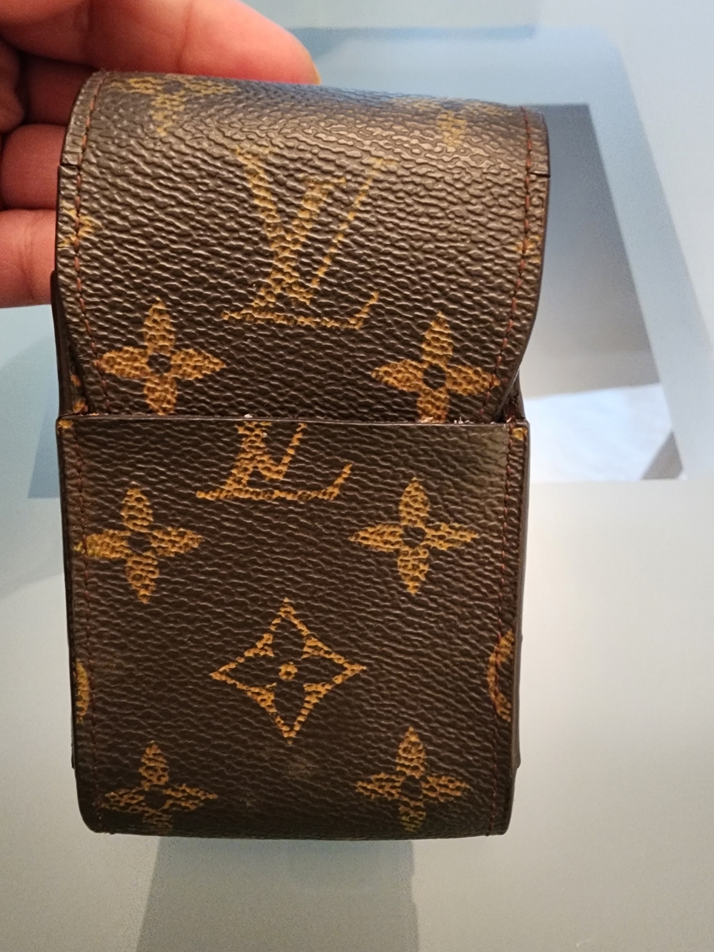 Louis Vuitton Monogram Etui Cigarette Case featuring the iconic brown - Picture 1 of 12